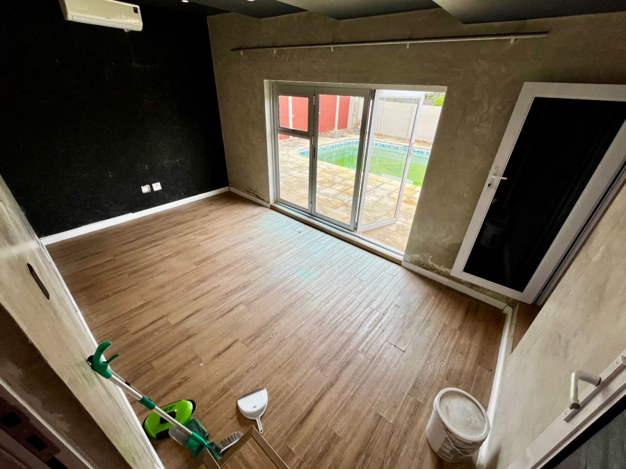 To Let commercial Property for Rent in Vincent Eastern Cape